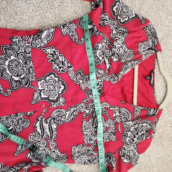 Express dress with slit - Picture 4 of 5